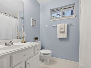 19 Baylark Place, The Woodlands TX 77382