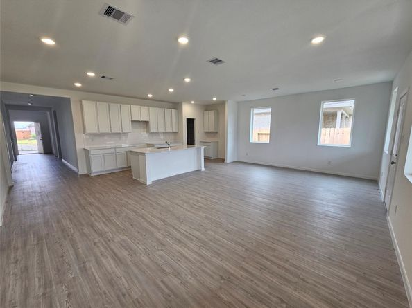 545 Shoreview Drive, Conroe TX 77303