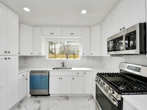 7626 Glen Manor Drive, Houston TX 77028