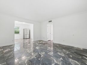 7900 Westheimer Road 121, Houston TX 77063