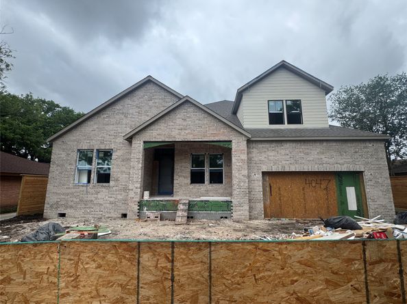 4047 Mischire Drive, Houston TX 77025