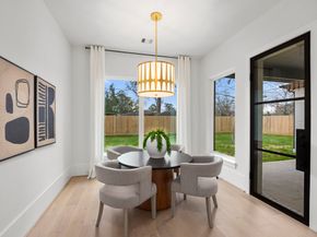 9350 Rosstown Way, Houston TX 77080