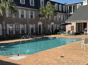 357 N Post Oak Lane 207, Houston TX 77024