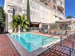 2520 Robinhood Street 503, Houston TX 77005