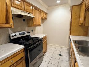 6606 De Moss Drive 311, Houston TX 77074