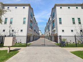 1309 W 24th Street B, Houston TX 77008