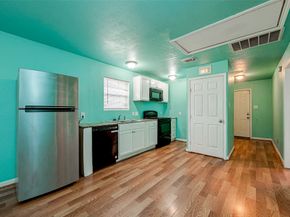 3938 King Street, Houston TX 77026