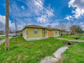 3938 King Street, Houston TX 77026