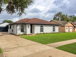 5802 Chrystell Lane, Houston TX 77092
