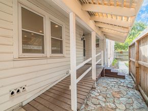 2438 Albans Road, Houston TX 77005