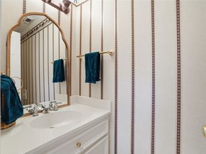 285 Sugarberry Circle, Houston TX 77024