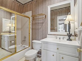 285 Sugarberry Circle, Houston TX 77024