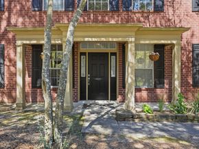 18 Hawkseye Place, The Woodlands TX 77381