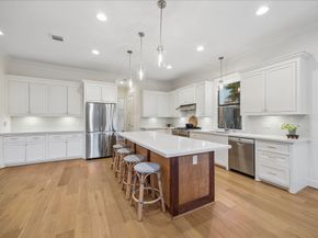 1010 W 42nd Street, Houston TX 77018