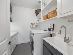 1010 W 42nd Street, Houston TX 77018