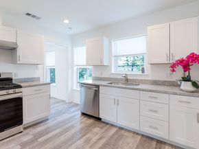 1909 Blodgett Street, Houston TX 77004