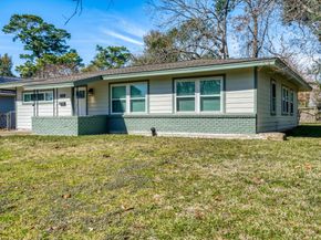 5014 Viking Drive, Houston TX 77092