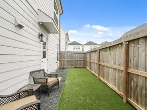 4466 W Tidwell Road, Houston TX 77091