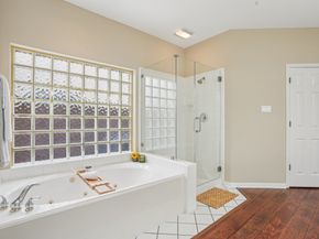 19 Rivercoach Lane, Sugar Land TX 77479