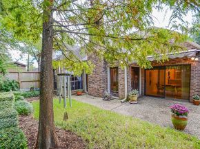 1919 Mosa Creek Court, Houston TX 77017