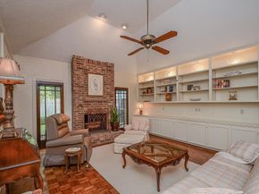 1919 Mosa Creek Court, Houston TX 77017