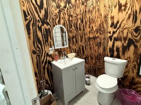 7610 Almeda Genoa Road, Houston TX 77075