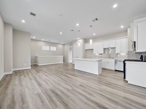 9 Wellford Street A, Houston TX 77022