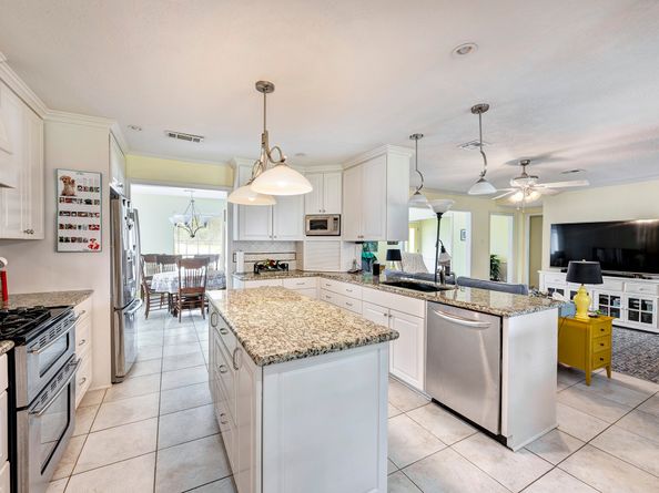 4715 Apollo Street, Houston TX 77018