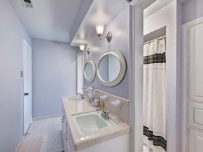 4715 Apollo Street, Houston TX 77018