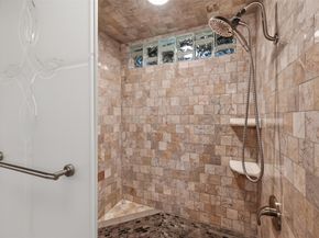 5711 Bermuda Dunes Dr, Houston TX 77069