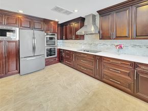 2320 Gramercy Street, Houston TX 77030