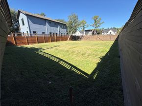 955 W 42nd Street, Houston TX 77018