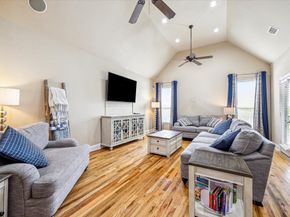 210 Grove Street, Houston TX 77020