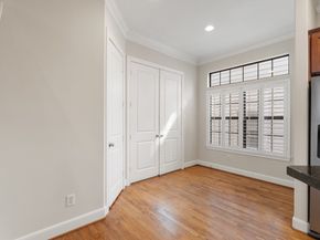 121 Roy Street, Houston TX 77007