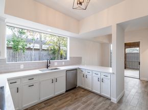 20 Charleston Street N, Sugar Land TX 77478