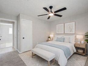 4735 Theall Road, Houston TX 77066