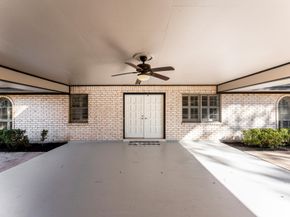 7522 Deep Forest Drive, Houston TX 77088