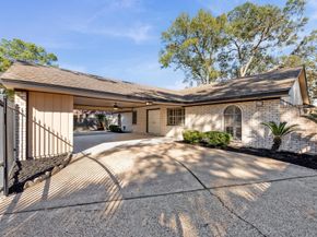 7522 Deep Forest Drive, Houston TX 77088