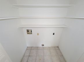 11711 Memorial Drive 565, Houston TX 77024