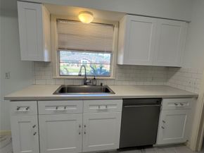 5103 CREEKBEND Drive, Houston TX 77035