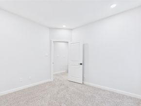 5030 Creekmont Drive, Houston TX 77091