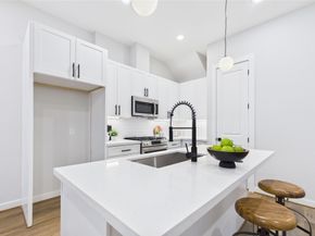 5030 Creekmont Drive, Houston TX 77091