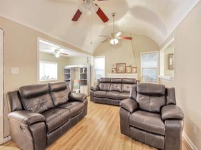 5207 Mccormick Street, Houston TX 77023