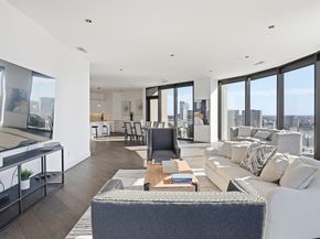 1409 Post Oak Boulevard 2004, Houston TX 77056