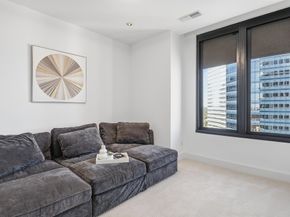 1409 Post Oak Boulevard 2004, Houston TX 77056