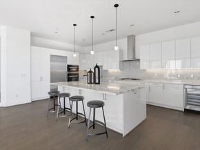 1409 Post Oak Boulevard 2004, Houston TX 77056