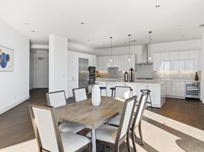 1409 Post Oak Boulevard 2004, Houston TX 77056