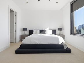 1409 Post Oak Boulevard 2004, Houston TX 77056