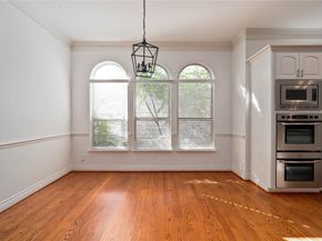 704 Welch Street, Houston TX 77006