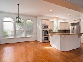 704 Welch Street, Houston TX 77006